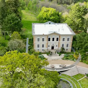 Chateau De Bezyl Bed & Breakfast